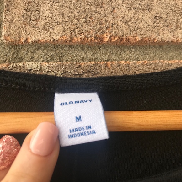 Old Navy Black Long-Sleeve Swing Dress - Picture 4 of 5